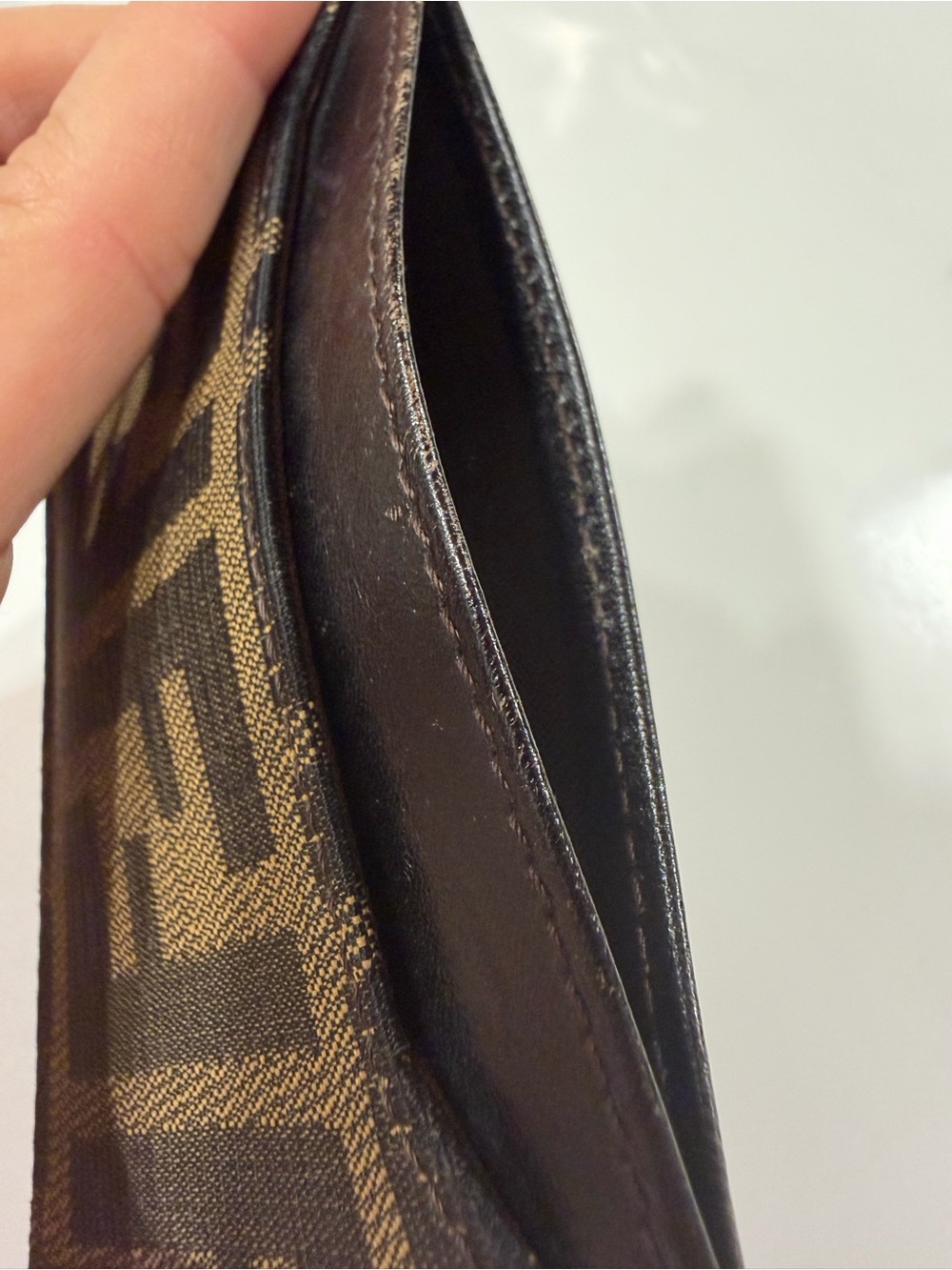 ✨ Authentic Fendi Zucca Card holder w/Entrupy COA ✨ - Picture 3 of 6